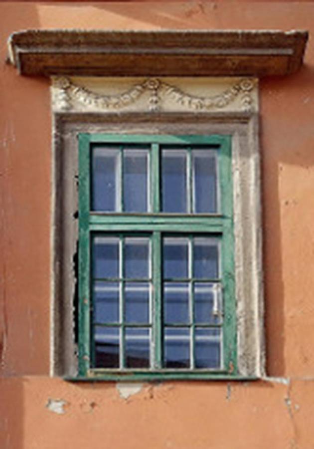 Esztergom Central المظهر الخارجي الصورة