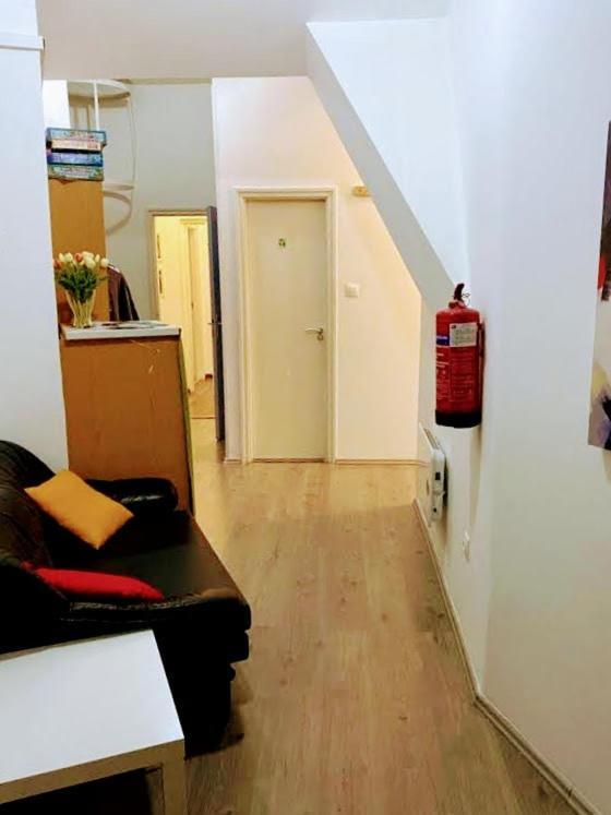 Esztergom Central المظهر الخارجي الصورة